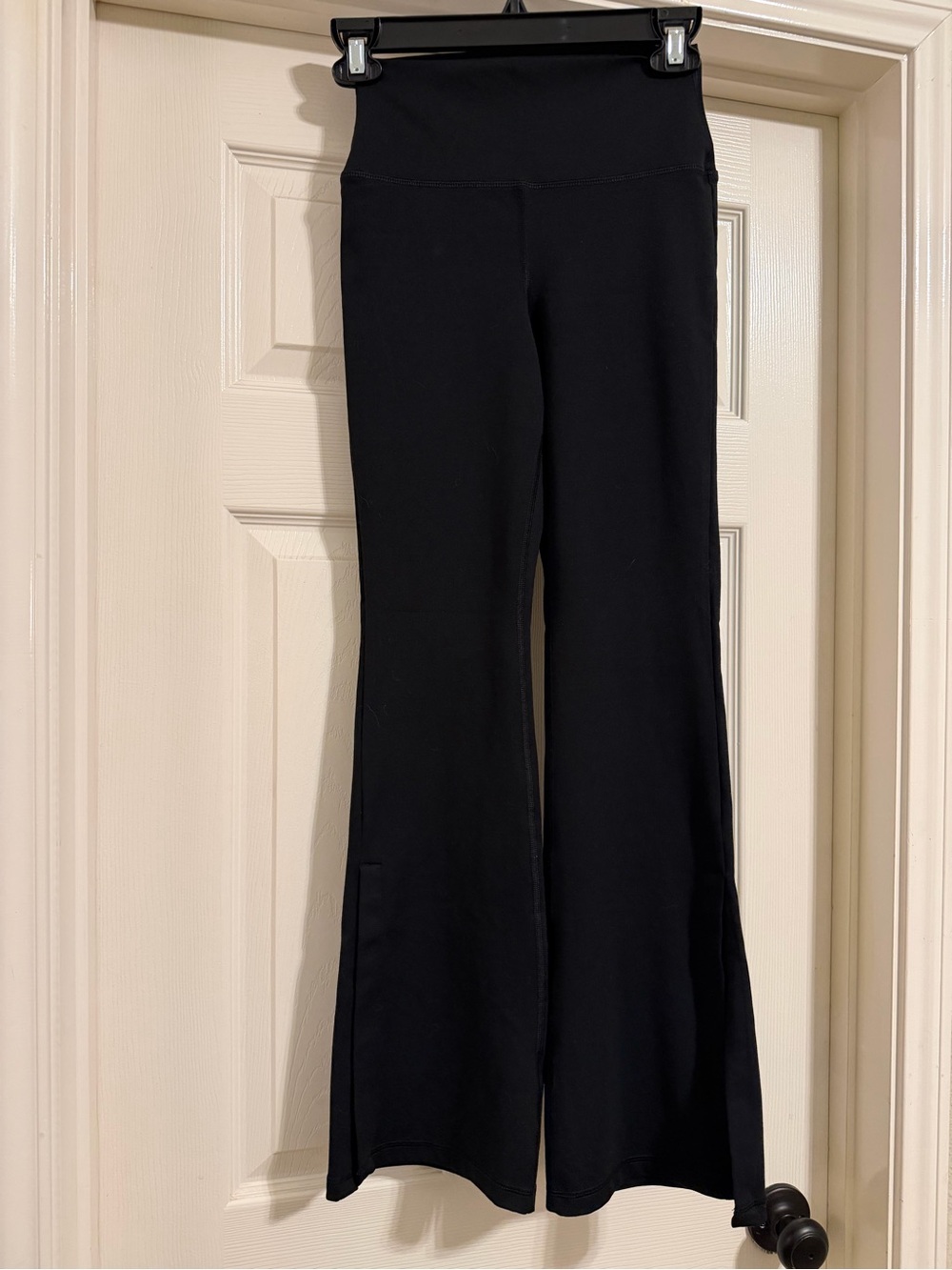 Yogalicious LUX Chelsea side slit 7/8 Flared Yoga Pants Small
